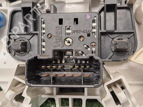 AC-Styringsenhed/Manøvreenhed RENAULT TWINGO II (CN0_) 1.2 (CN0D) (58 hp) 29948405