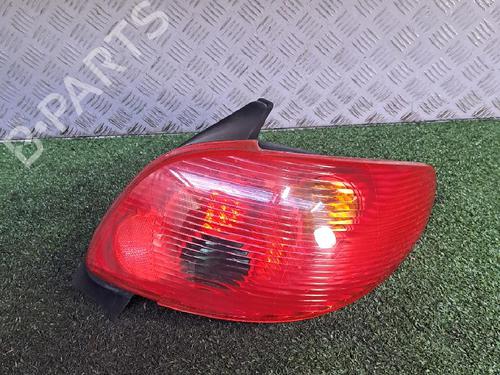 Used Right taillight PEUGEOT 206 Hatchback (2A/C) 1.4 i (75 hp) 23084907
