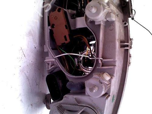 Used Left headlight ALFA ROMEO 147 (937_) 1.6 16V T.SPARK ECO (937.AXA1A, 937.BXA1A) (105 hp) 30075642