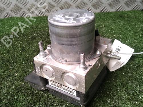 Used ABS pump PEUGEOT 5008 (0U_, 0E_) 1.6 HDi (112 hp) 13885828
