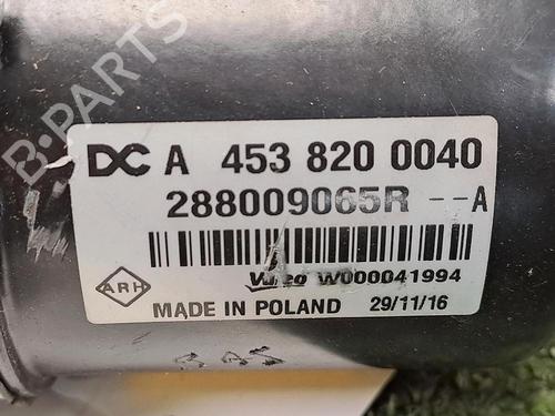 Used Front wiper motor RENAULT TWINGO III (BCM_, BCA_) 1.0 SCe 70 (BCMB) (69 hp) 29948420