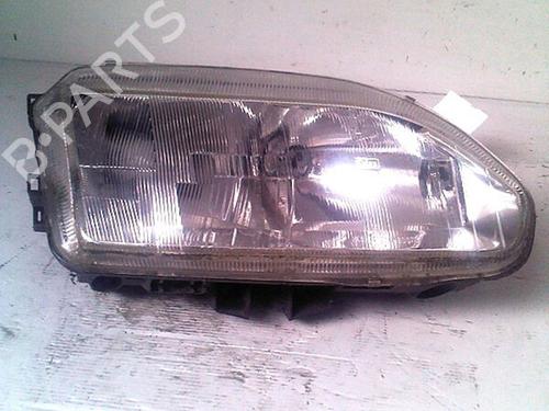 Used Right headlight RENAULT SAFRANE I (B54_) 2.1 dT (B546) (88 hp) 30075223