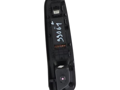 Interrupteur de vitre avant gauche NISSAN MICRA V (K14) 1.0 | BP30931531I27