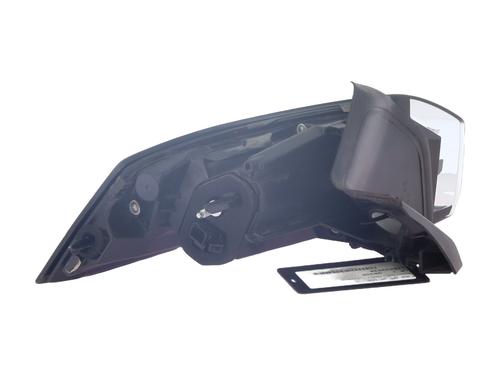 Used Right taillight Right taillight PEUGEOT 2008 II (UD_, US_, UY_, UJ_, UR_, UC_) 1.2 PureTech 100 (USHNK) (101 hp) 31258149 31258149
