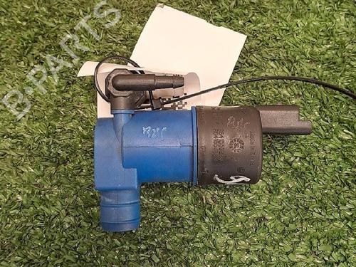 Used Washer pump Washer pump RENAULT CLIO IV (BH_) 1.5 dCi 90 (90 hp) 30063860 30063860
