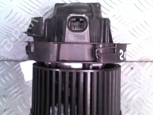 Used Heater blower motor PEUGEOT 207 (WA_, WC_) 1.6 16V VTi (120 hp) 30065714