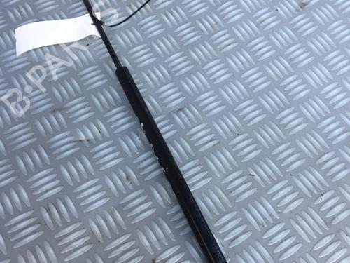 Used Hood lift support VW TOUAREG (7LA, 7L6, 7L7) 2.5 R5 TDI (174 hp) 14546192