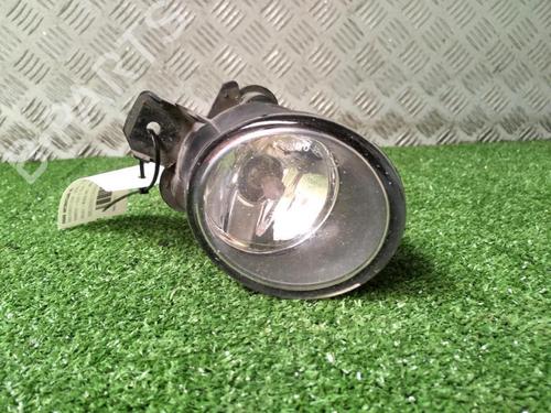 Used Right front fog light Right front fog light 30071260 30071260