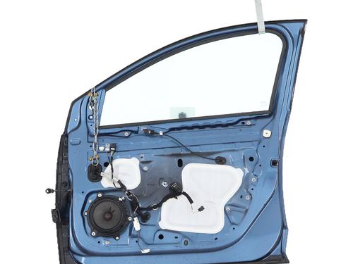 right-front-door-renault-megane-iv-grandtour-k9amn_-2016-40111740 main image