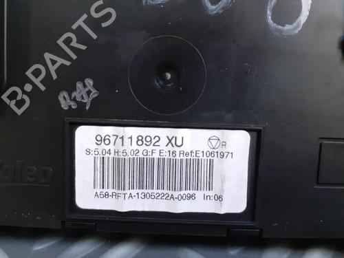 Used Climate control Climate control 30070143 30070143