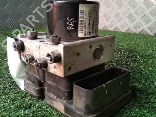ABS pump RENAULT TWINGO II (CN0_) 1.2 16V (CN04, CN0B) | BP30073495M43 - Image 9