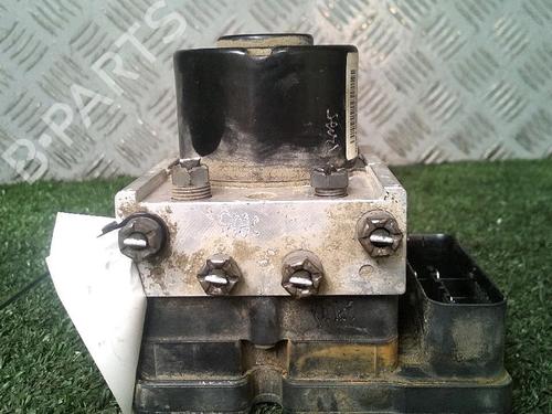 Used ABS pump RENAULT TWINGO II (CN0_) 1.5 dCi 75 (75 hp) 30076217