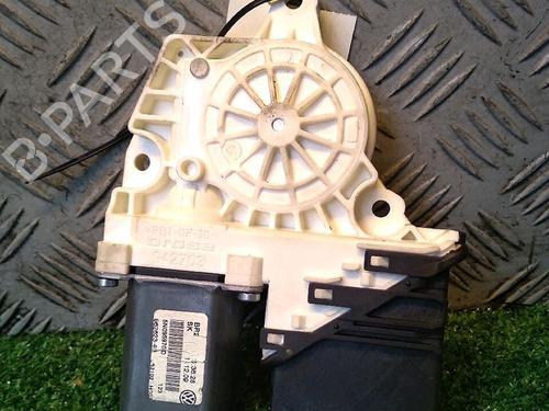 Vindusheismotor høyre bak VW TIGUAN (5N_) 2.0 TDI (140 hp) 30071703