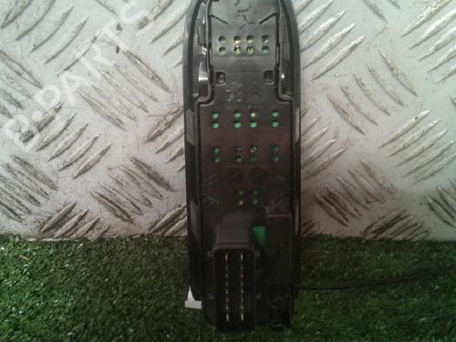 Left front window switch CITROËN C3 II (SC_) 1.2 VTi 82 | BP17161757I27 