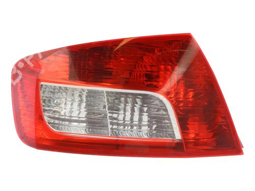 Used Left taillight PEUGEOT 407 (6D_) 1.6 HDi 110 (6D9HZC, 6D9HYC) (109 hp) 32143783