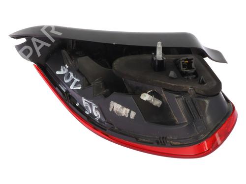 Left tailgate light PEUGEOT 2008 I (CU_) 1.6 BlueHDi 120 | BP30152608C79 