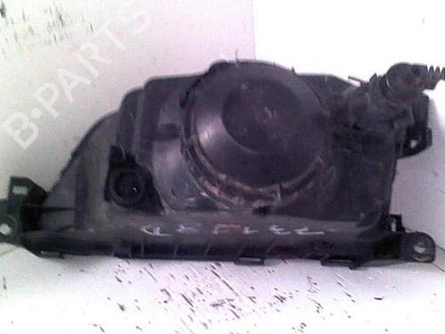 Højre forlygte PEUGEOT 306 Hatchback (7A, 7C, N3, N5) 1.4 (75 hp) 29952057