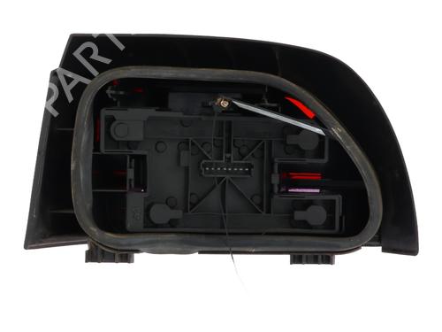 Used Right taillight Right taillight 32184714 32184714