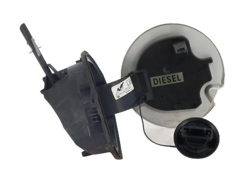 fuel-flap-renault-clio-iv-bh_-2012-2013-2014-2015-2016-2017-2018-2019-2020-2021-34557115 main image