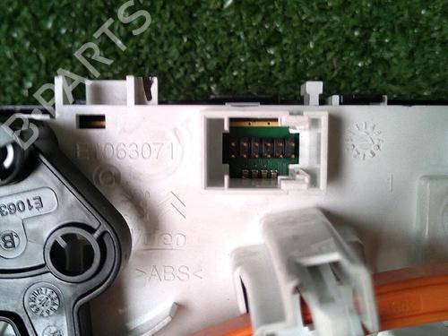 Climate control PEUGEOT 208 I (CA_, CC_) 1.2 VTI 82 | BP30071330I5