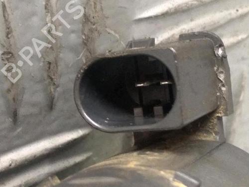 Used Right rear brake caliper PEUGEOT 3008 II SUV (MC_, MR_, MJ_, M4_) 1.5 BlueHDi 130 (131 hp) 30066664