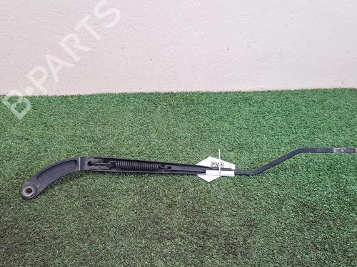 Front windshield wiper arm RENAULT CLIO IV (BH_) 1.5 dCi 90 | BP26466304C143 