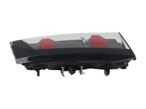 Farolim esquerdo da mala Farolim esquerdo da mala PEUGEOT 2008 II (UD_, US_, UY_, UJ_, UR_, UC_) 1.2 PureTech 130 (USHNS, URHNS) (130 hp) 40047496 40047496