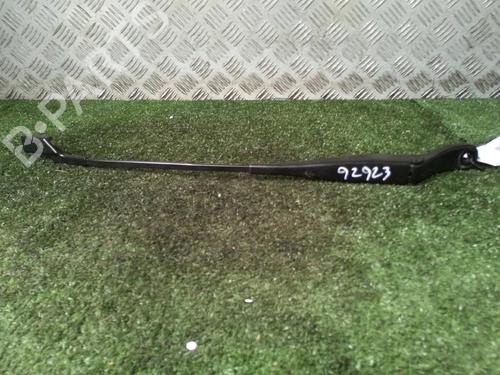 Used Front windshield wiper arm PEUGEOT 2008 I (CU_) 1.6 BlueHDi 100 (100 hp) 14545626