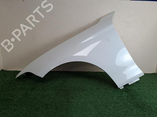 Used Left front fenders BMW 1 (F20) 116 d (116 hp) 30636510
