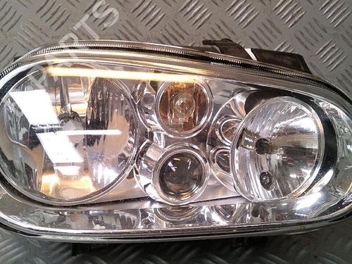 Used Right headlight VW GOLF IV (1J1) 1.9 TDI (115 hp) 30070650