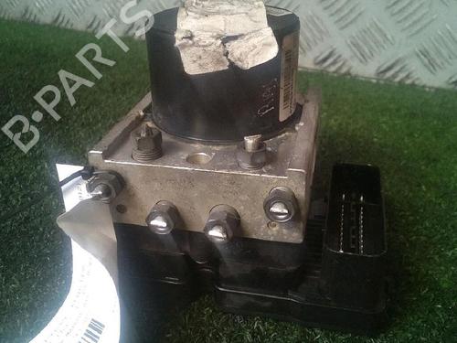 Used ABS pump RENAULT MEGANE III Hatchback (BZ0/1_, B3_) 1.5 dCi (86 hp) 29951562