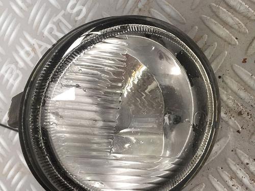 Venstre  Fortil Tågelygte RENAULT CLIO II (BB_, CB_) 1.2 (BB0A, BB0F, BB10, BB1K, BB28, BB2D, BB2H, CB0A,... (58 hp) 30070224