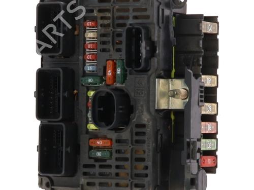 Used Fuse box Fuse box CITROËN C4 I (LC_) [2004-2014] 34335817 34335817