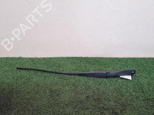 Used Front windshield wiper arm DACIA SANDERO II TCe 90 (B8M1, B8MA, B8AC) (90 hp) 30065831