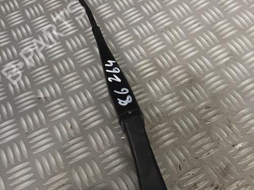 Used Front windshield wiper arm OPEL ASTRA H (A04) 1.7 CDTI (L48) (80 hp) 14546237