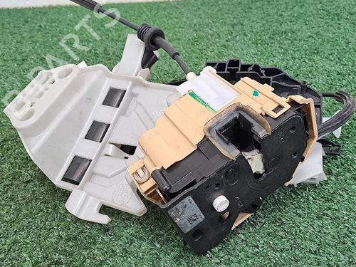 rear-right-lock-alfa-romeo-giulia-952_-2015-30064235 main image