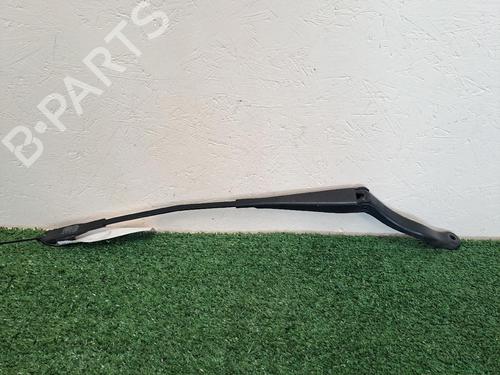 Used Front windshield wiper arm OPEL CORSA E (X15) 1.3 CDTI (08, 68) (95 hp) 24871311