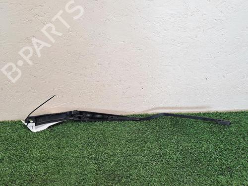 Używane Ramię wycieraczki przedniej szyby PEUGEOT 206 Hatchback (2A/C) 1.4 i (75 hp) 29948518