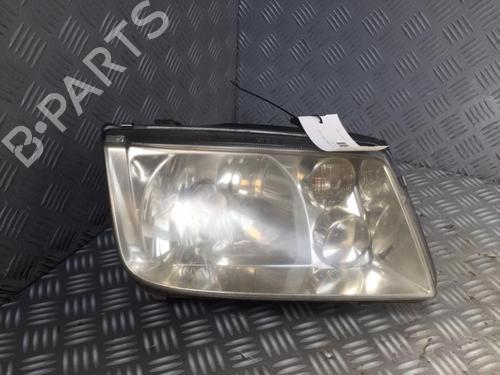 Used Right headlight Right headlight VW BORA I (1J2) 1.9 TDI (101 hp) 30069692 30069692