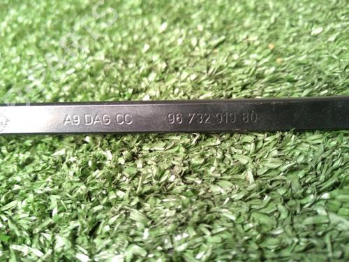 Front windshield wiper arm PEUGEOT 208 I (CA_, CC_) 1.0 VTi | BP17162231C143 