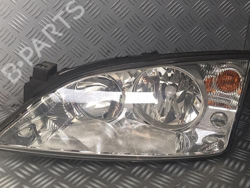 Used Left headlight FORD MONDEO III Saloon (B4Y) 2.0 16V TDDi / TDCi (115 hp) 30068969