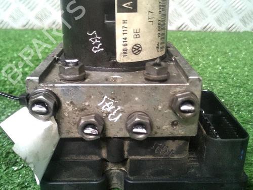 Used ABS pump VW GOLF V (1K1) 1.9 TDI (105 hp) 30073559