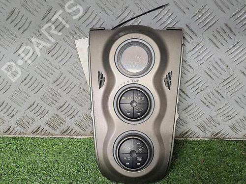 Climate control TOYOTA YARIS (_P9_) 1.4 D-4D (NLP90_, NLP90R) | BP30076717I5