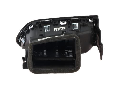 air-vent-renault-megane-iv-hatchback-b9amn_-2015-36355103 main image