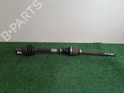 Used Right front driveshaft PEUGEOT 5008 (0U_, 0E_) 1.6 16V (120 hp) 30672744