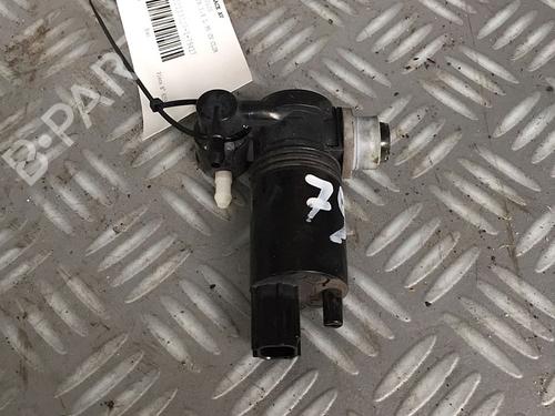 Sprinklervæskepumpe FORD FIESTA VI (CB1, CCN) 1.4 (97 hp) 30069021