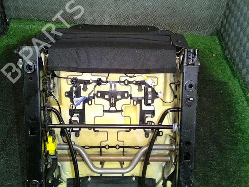 Used Left front seat CITROËN C3 III (SX) 1.5 BlueHDi 100 (SXYHYP, SXYHTU) (102 hp) 30063400