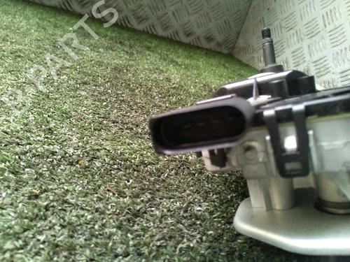 Front wiper motor PEUGEOT 2008 I (CU_) 1.6 BlueHDi 100 | BP13886479M29 