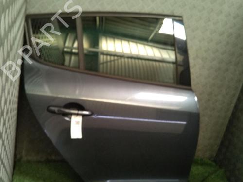 Used Right rear door RENAULT MEGANE III Hatchback (BZ0/1_, B3_) 1.5 dCi (BZ09, BZ0D, BZ1W, BZ29, BZ14) (110 hp) 30068434