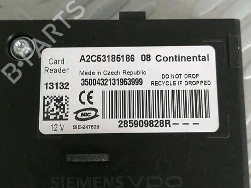 Used Card reader RENAULT MEGANE III Hatchback (BZ0/1_, B3_) 1.5 dCi (BZ09, BZ0D, BZ1W, BZ29, BZ14) (110 hp) 30074667